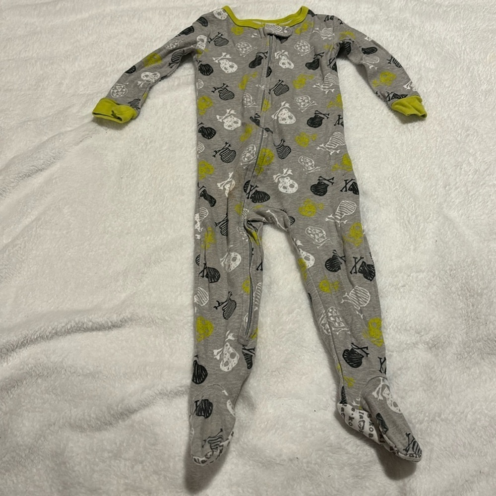 12 month koala kids footed sleeper pajamas with skull and crossbones gray